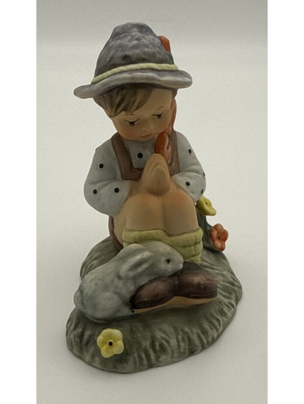Hummel Figurine "Nature's Prayer" By Goebel Thailand